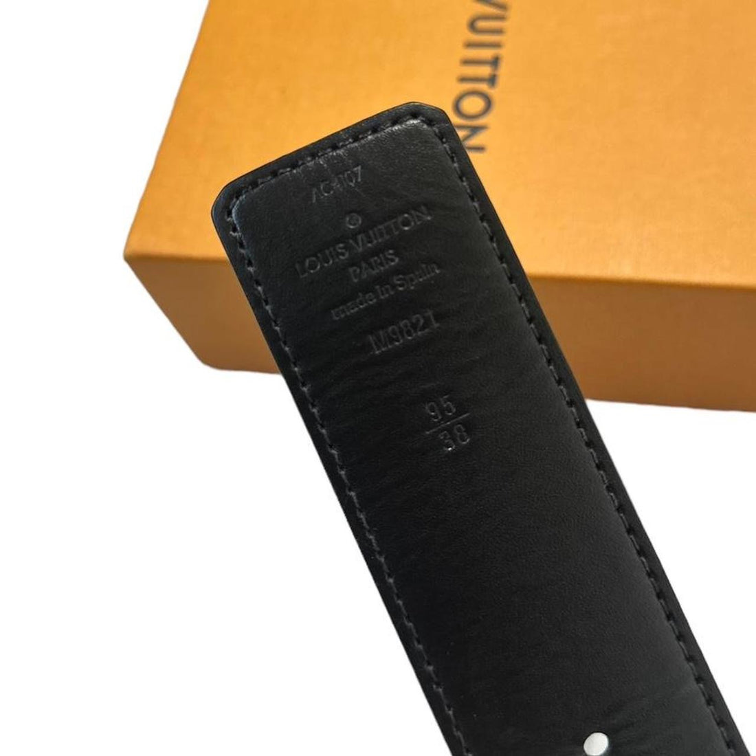 Louis Vuitton Reversible Leather Belt