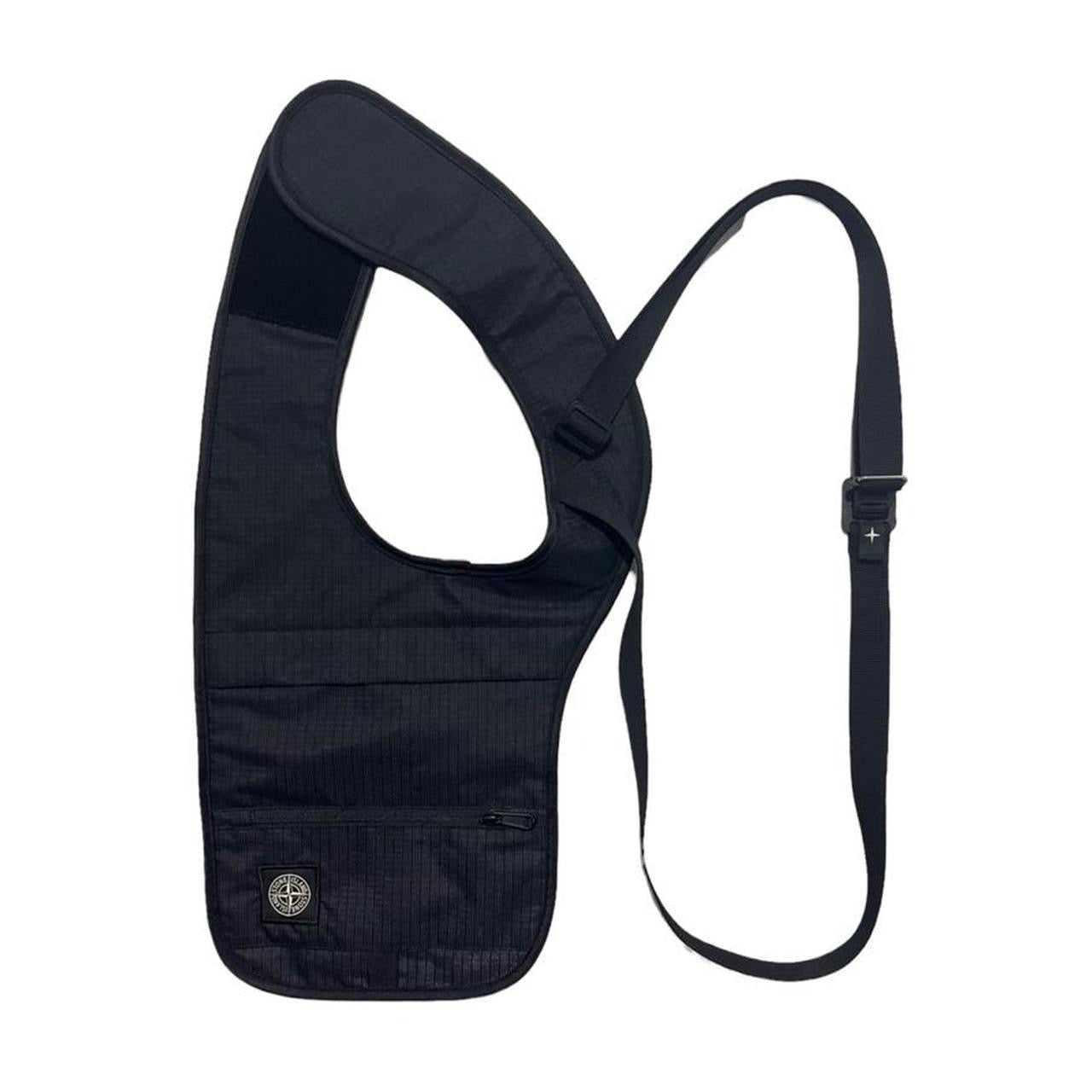 Side discount holster bag