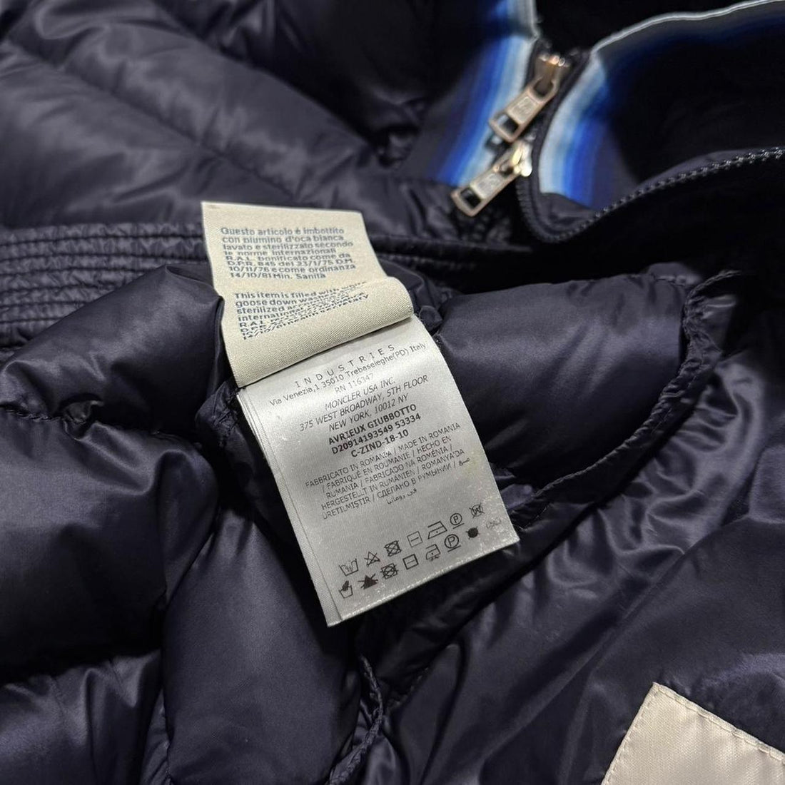 Moncler Avrieux Down Jacket