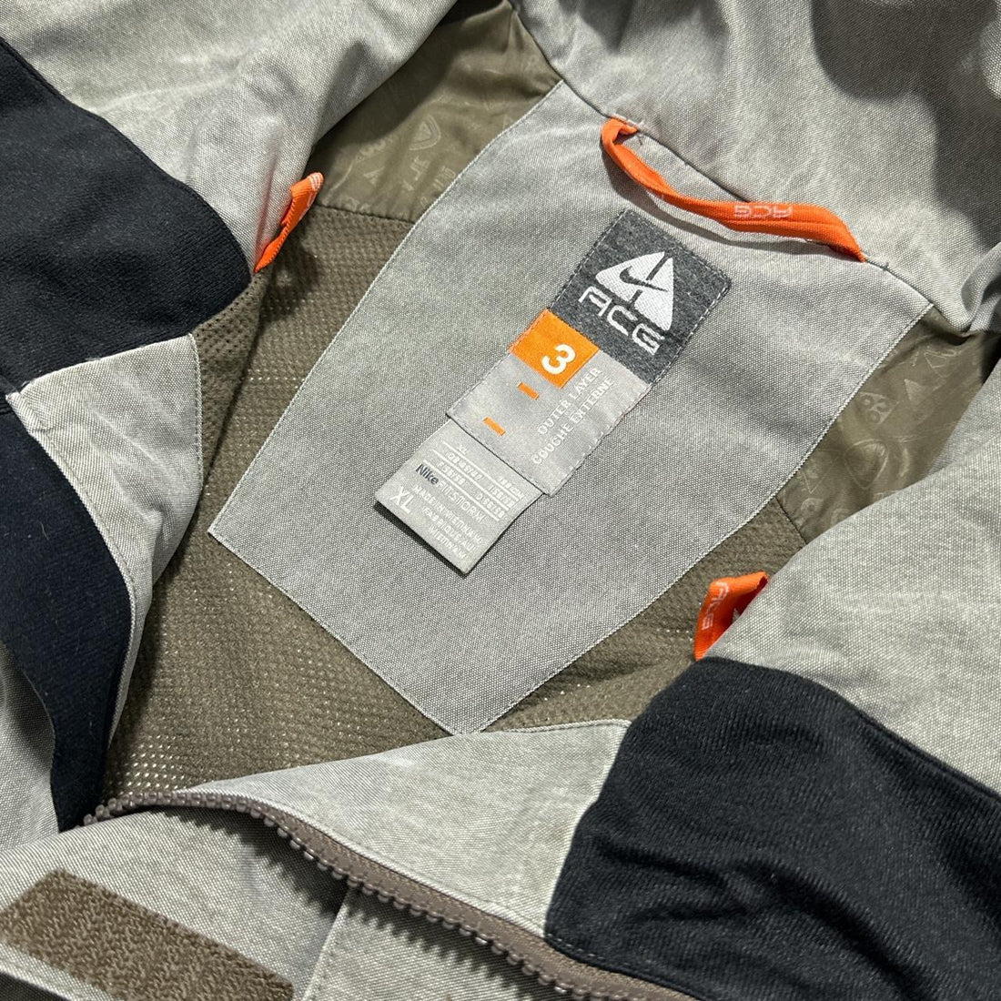 Nike ACG Concrete Grey Multipocket Jacket